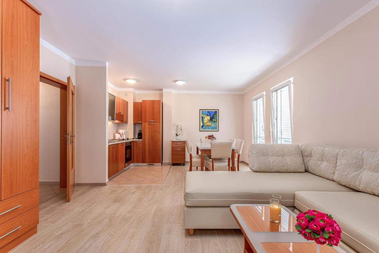 Apartments Villa Malin マリンスカ エクステリア 写真